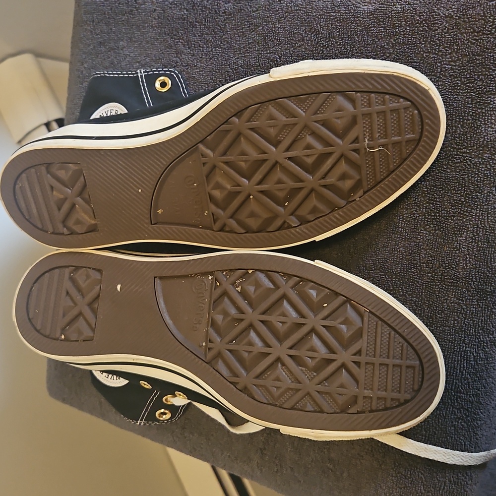 Converse White and Black High-Tops...mens size 8...no box - Picture 5 of 5